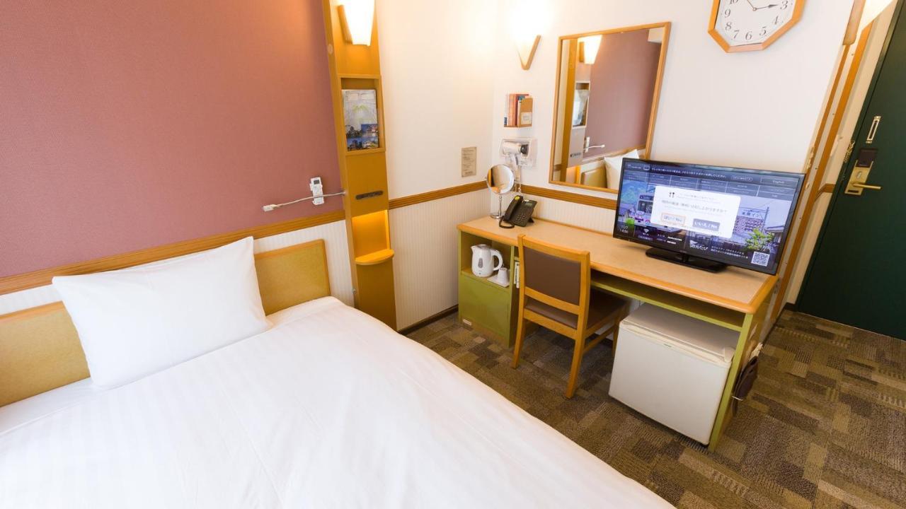 Toyoko Inn Kanazawa-Eki Higashi-Guchi Exterior photo
