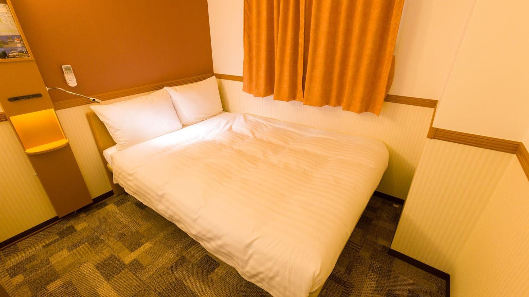 Toyoko Inn Kanazawa-Eki Higashi-Guchi Room photo